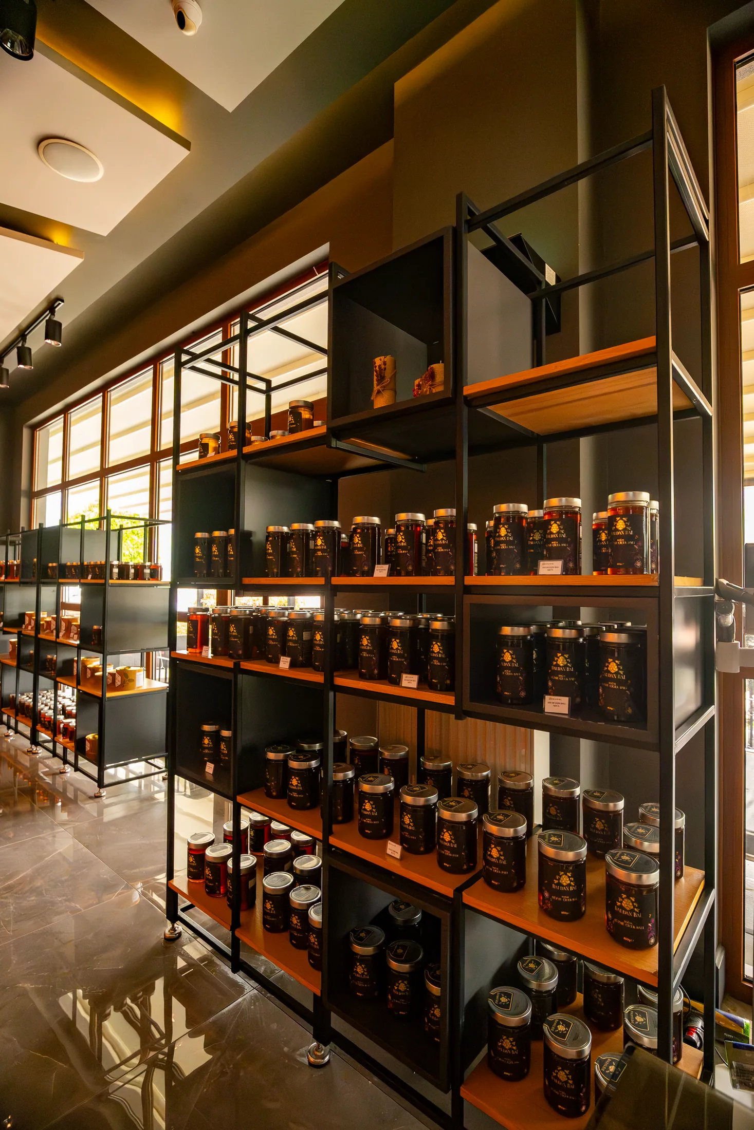 Otelde sunulan yerel bal ürünleri